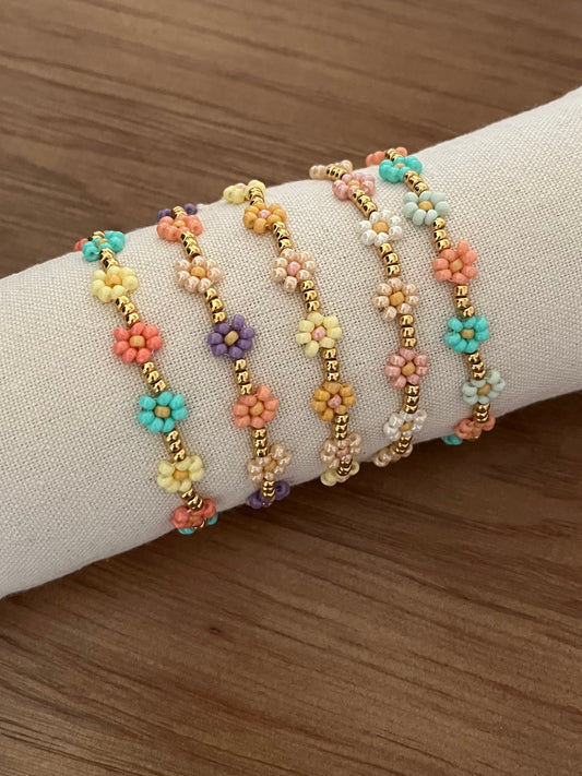 Daisy Bracelet - color mix