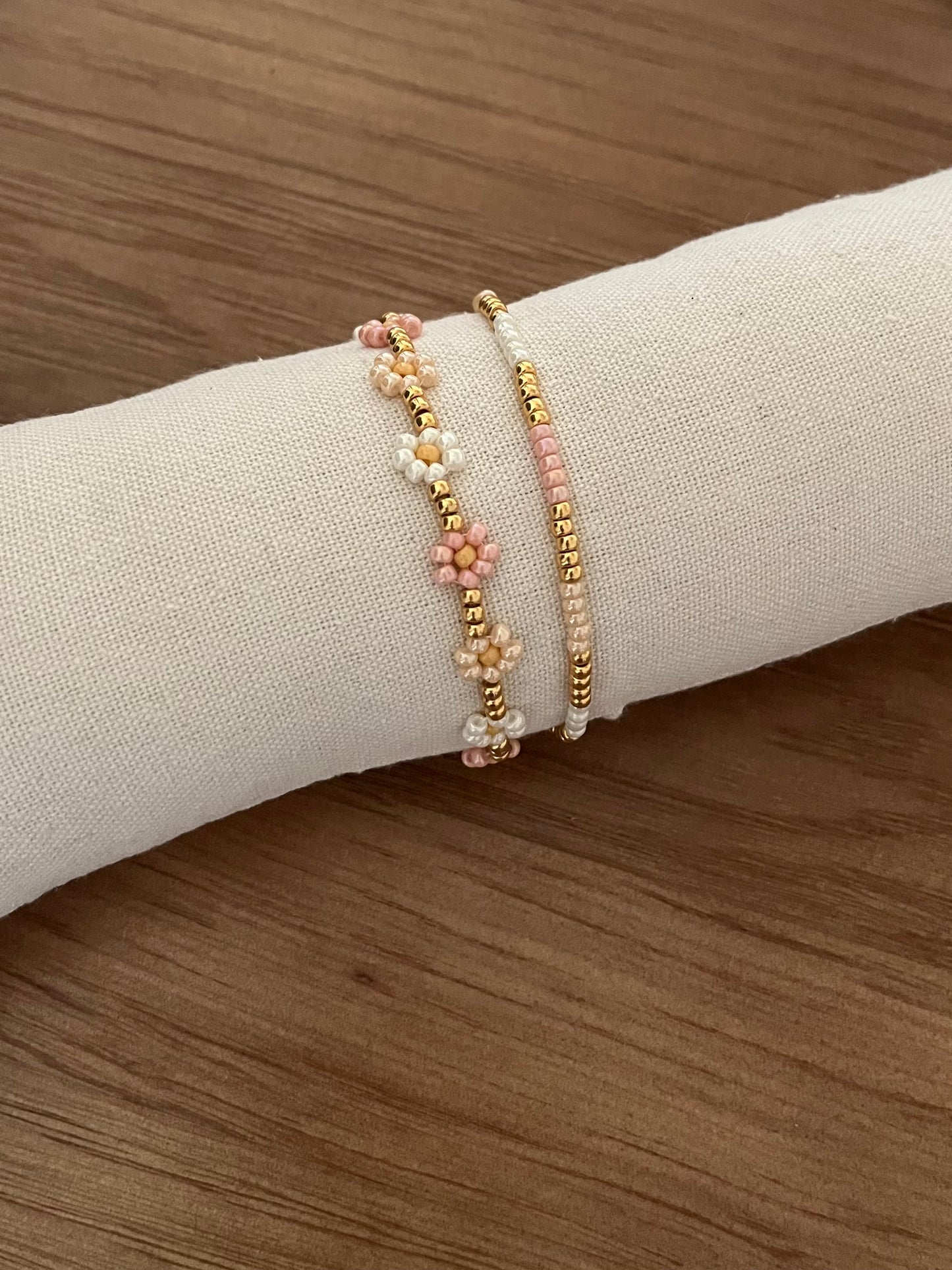 Daisy Bracelet - color mix